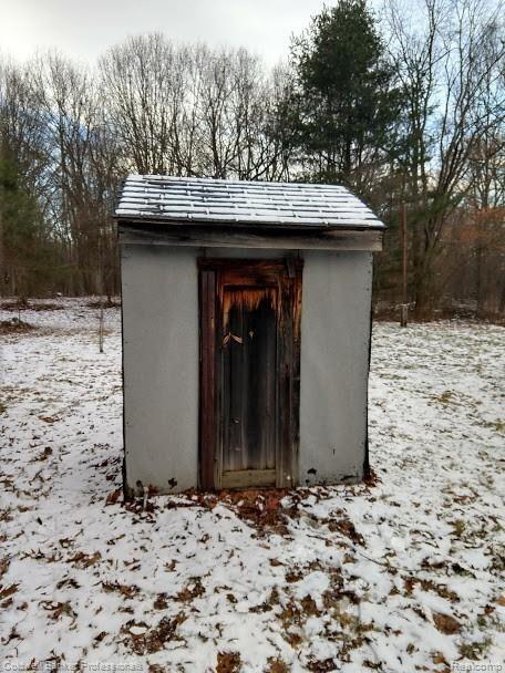 2122 Atwell Road Attica, MI 48412 - Photo 35 of 43 Outdoor Water Shed.jpg