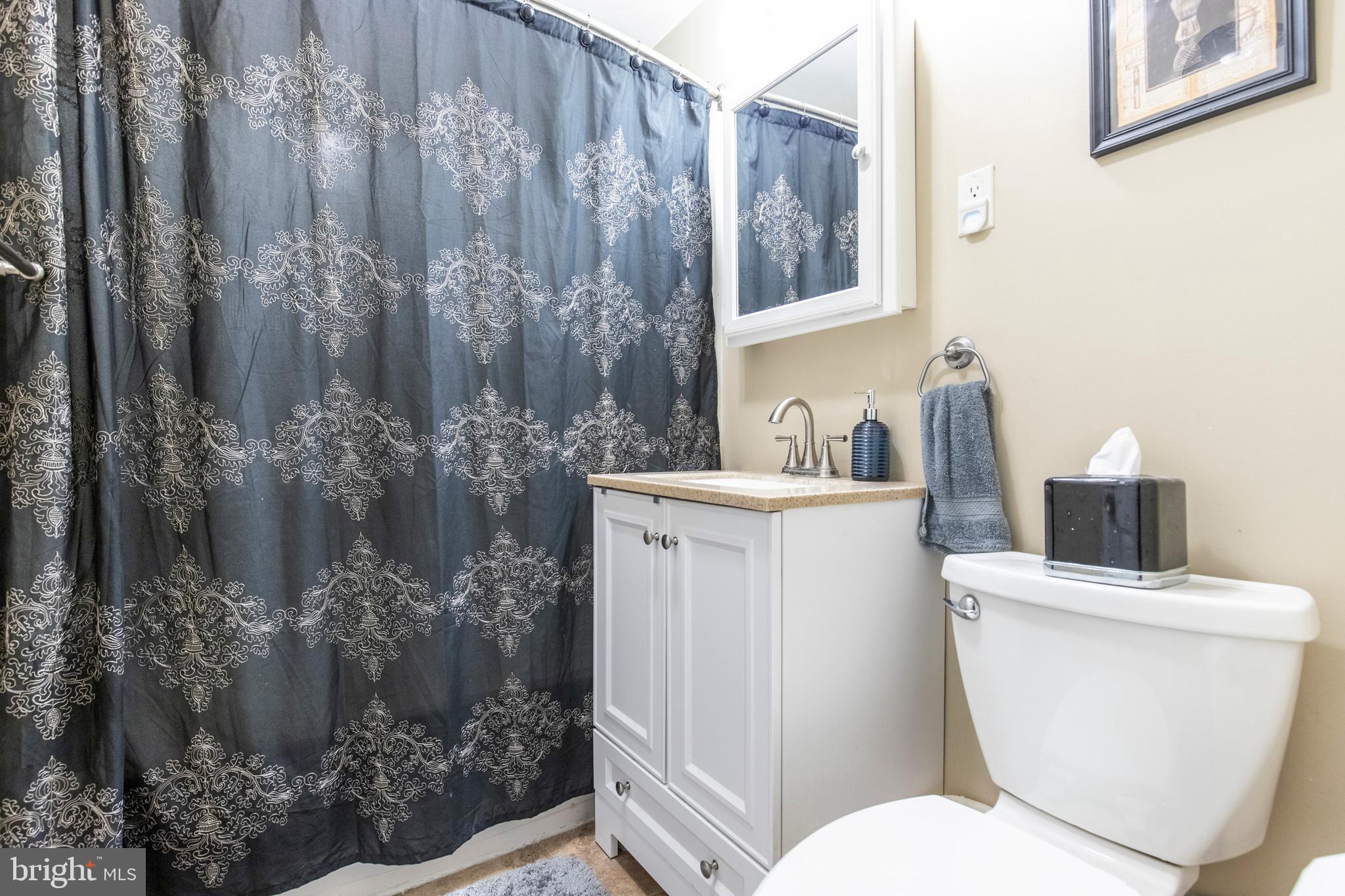 938 Kingsman Road Upper Chichester, PA 19061 - Photo 11 of 16 Gallery Image 11