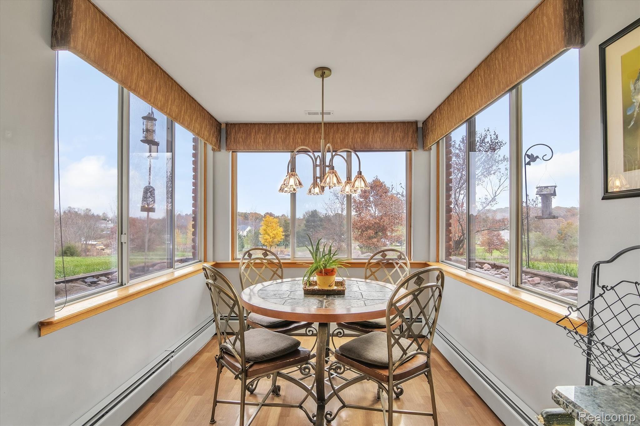 Breakfast Nook full of light