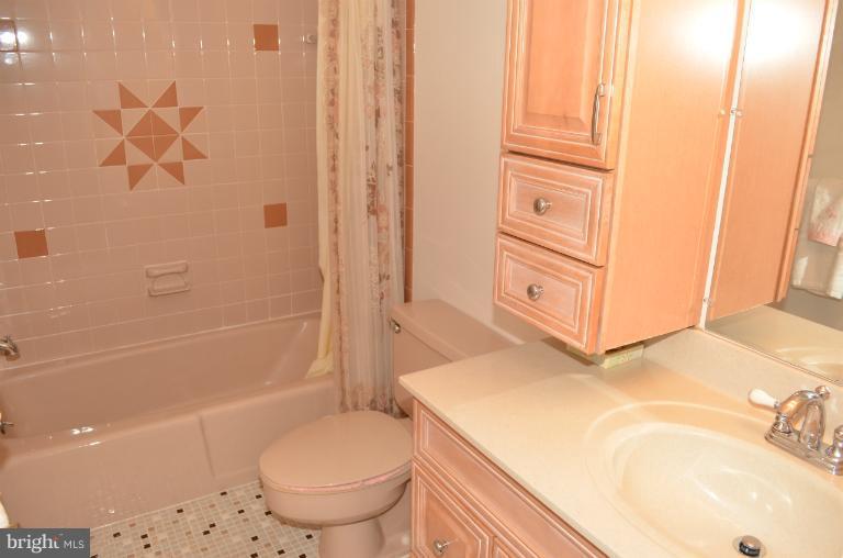 1023 Bosley Road Cockeysville, MD 21030 - Photo 18 of 24 Bath