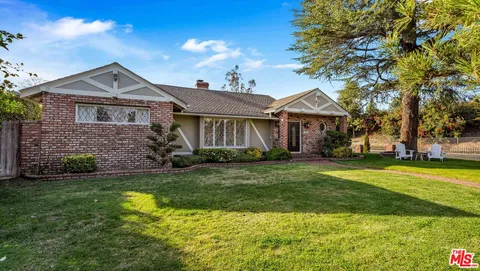 $1,900,000 | 4559 Morella Avenue, Studio City, CA 91607