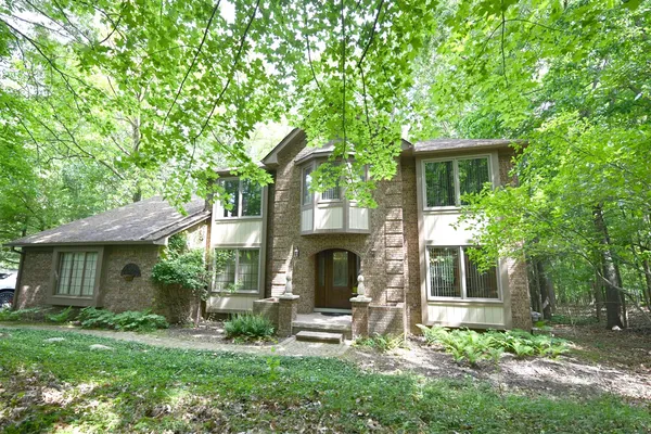 $590,000 | 11343 Cloverlawn Drive, Brighton, MI 48114