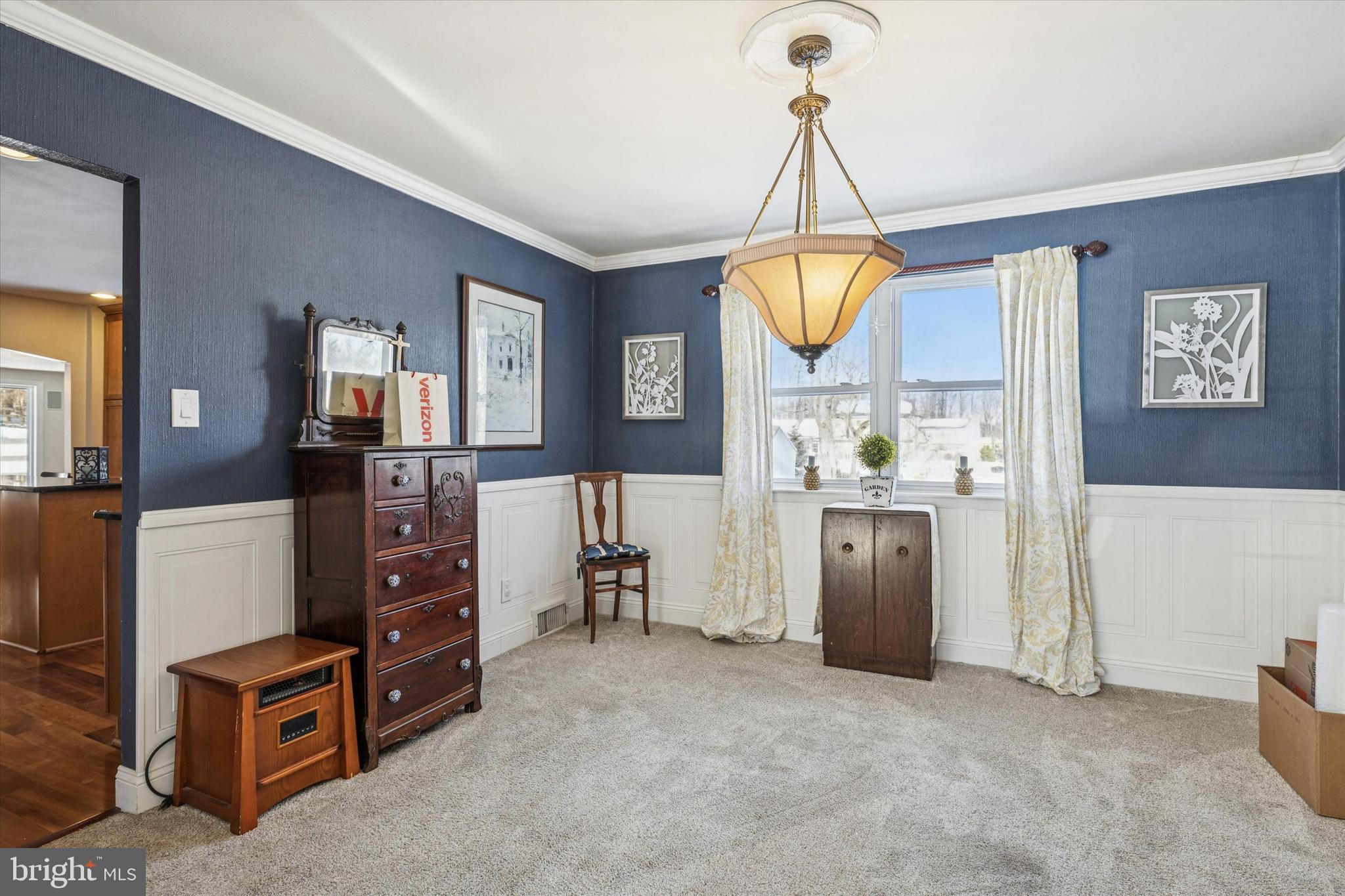 411 Forge Lane Exton, PA 19341 - Photo 9 of 35 Chair, Crown and Wainscotting molding