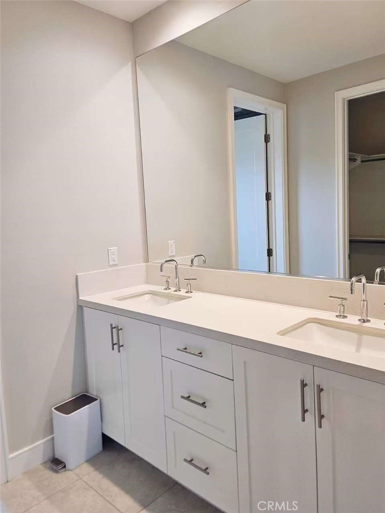 117 Parakeet Irvine, CA 92620 - Photo 16 of 18