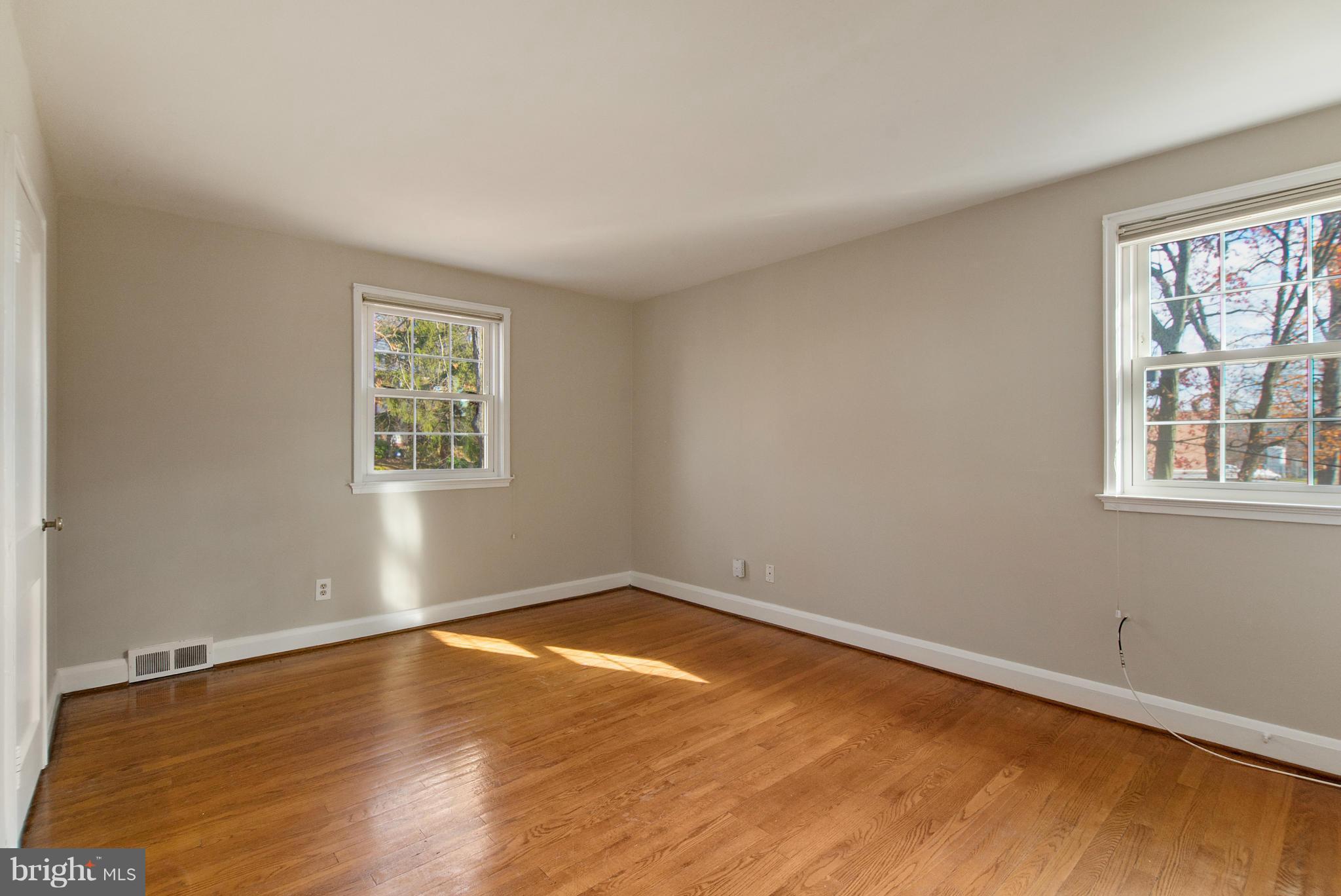 3900 Deepwood Road Baltimore, MD 21218 - Photo 17 of 30 Bedroom (Master)