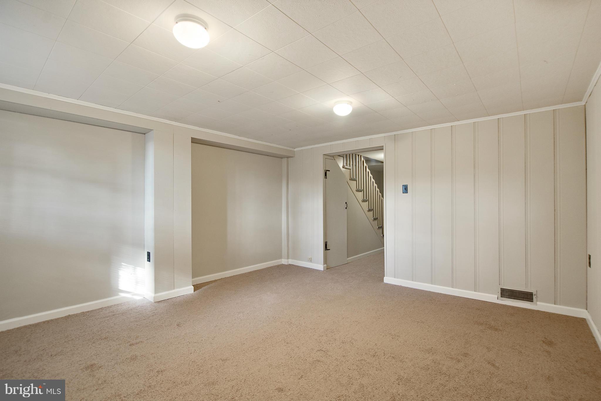 3900 Deepwood Road Baltimore, MD 21218 - Photo 25 of 30 Family Room