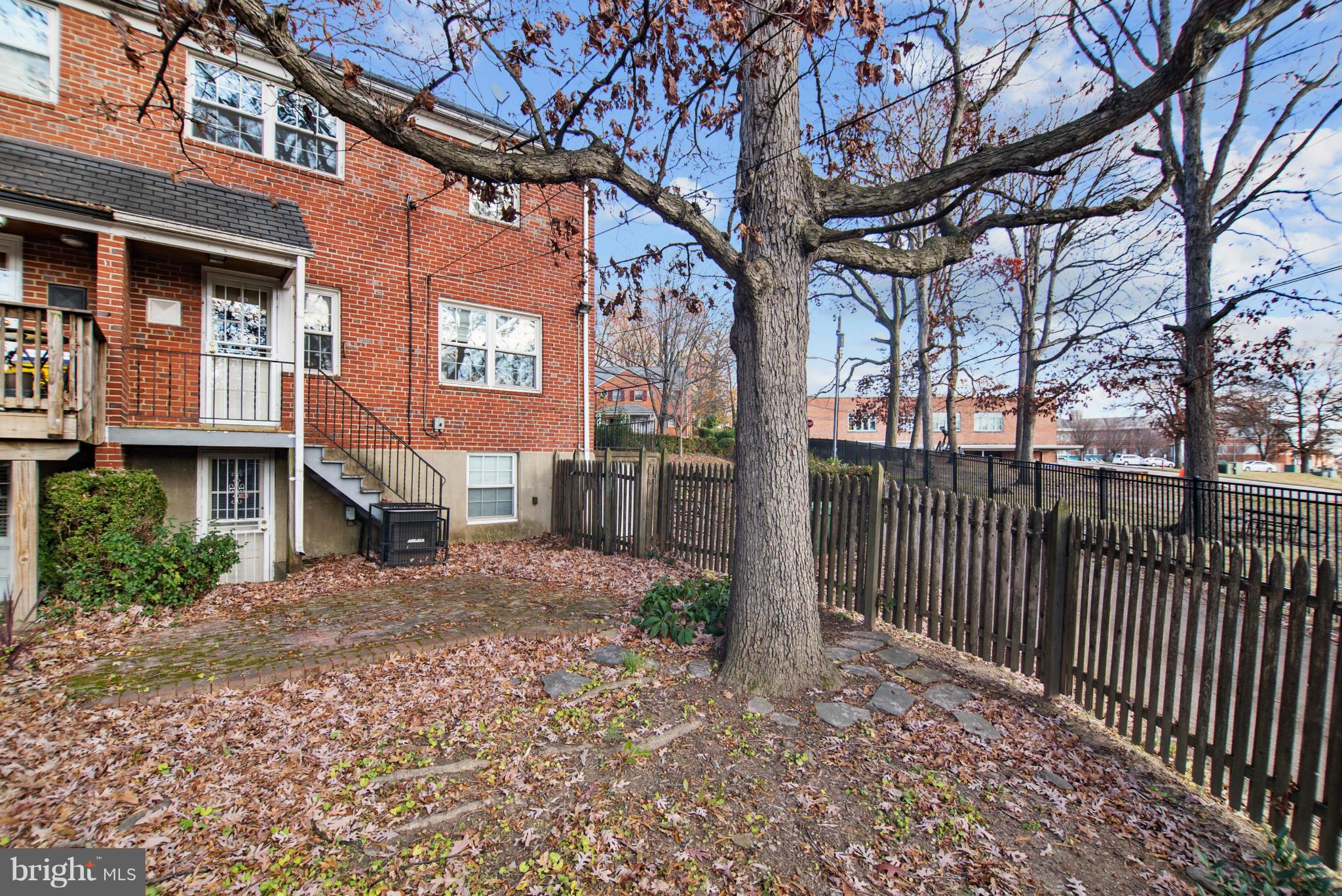 3900 Deepwood Road Baltimore, MD 21218 - Photo 27 of 30 Fenced Rear Yard