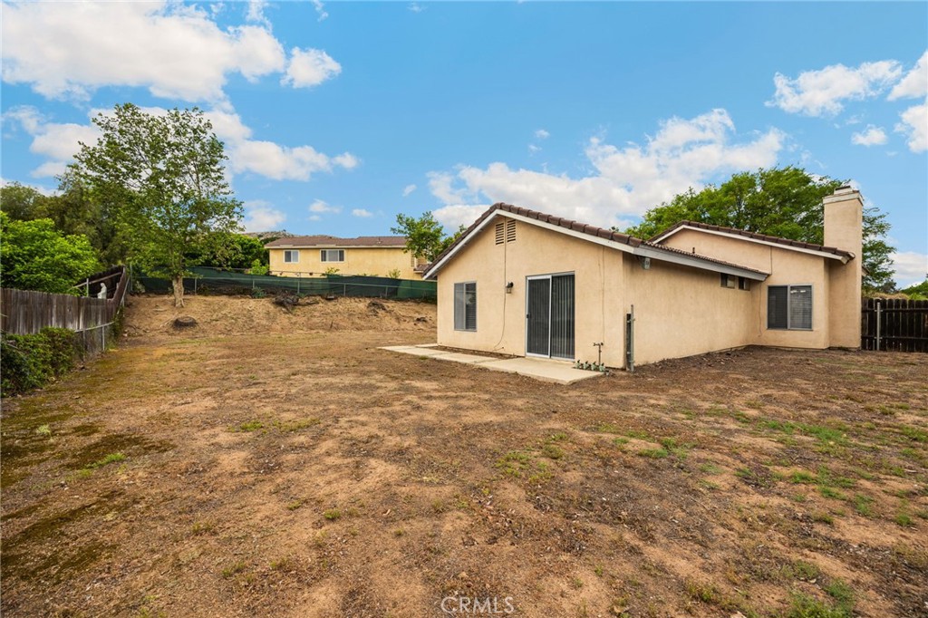 11324 Reid Court Riverside, CA 92505 - Photo 11 of 46