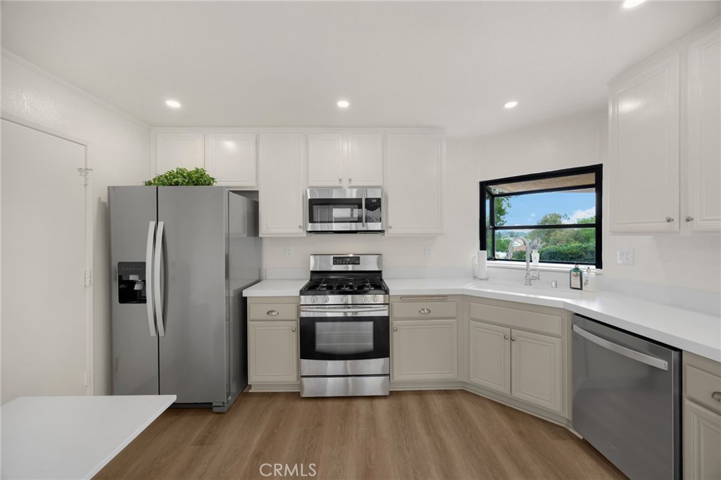 11324 Reid Court Riverside, CA 92505 - Photo 13 of 46