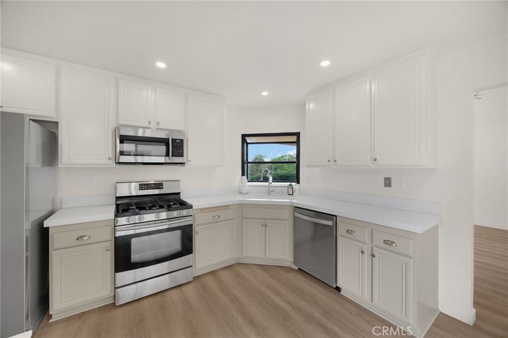 11324 Reid Court Riverside, CA 92505 - Photo 14 of 46