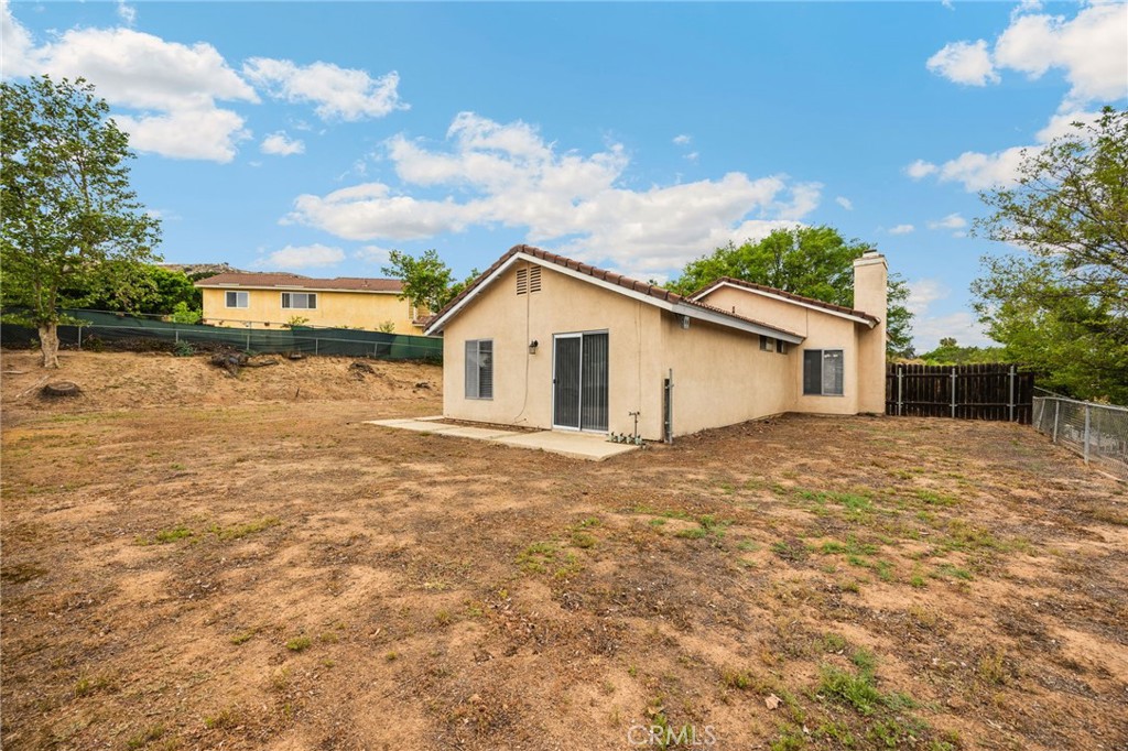 11324 Reid Court Riverside, CA 92505 - Photo 10 of 46