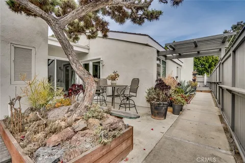 $1,424,000 | 7195 Little Harbor Drive, Huntington Beach, CA 92648