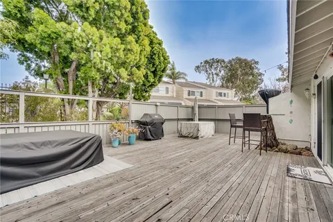 $1,424,000 | 7195 Little Harbor Drive, Huntington Beach, CA 92648
