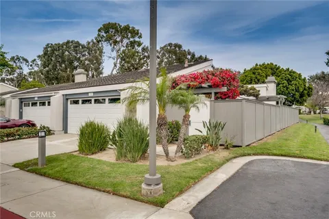$1,424,000 | 7195 Little Harbor Drive, Huntington Beach, CA 92648