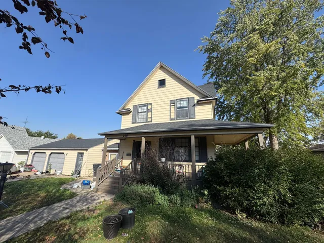 $194,500 | 210 Delaware Avenue, Adrian, MN 56110