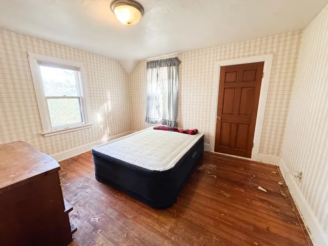 $194,500 | 210 Delaware Avenue, Adrian, MN 56110