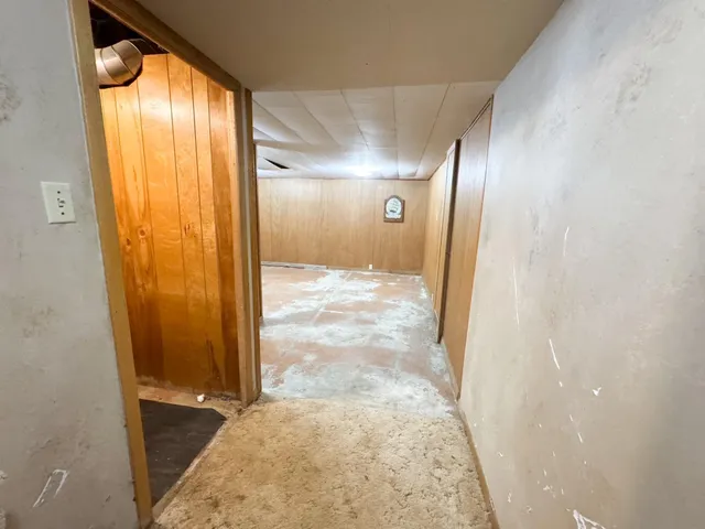 $194,500 | 210 Delaware Avenue, Adrian, MN 56110