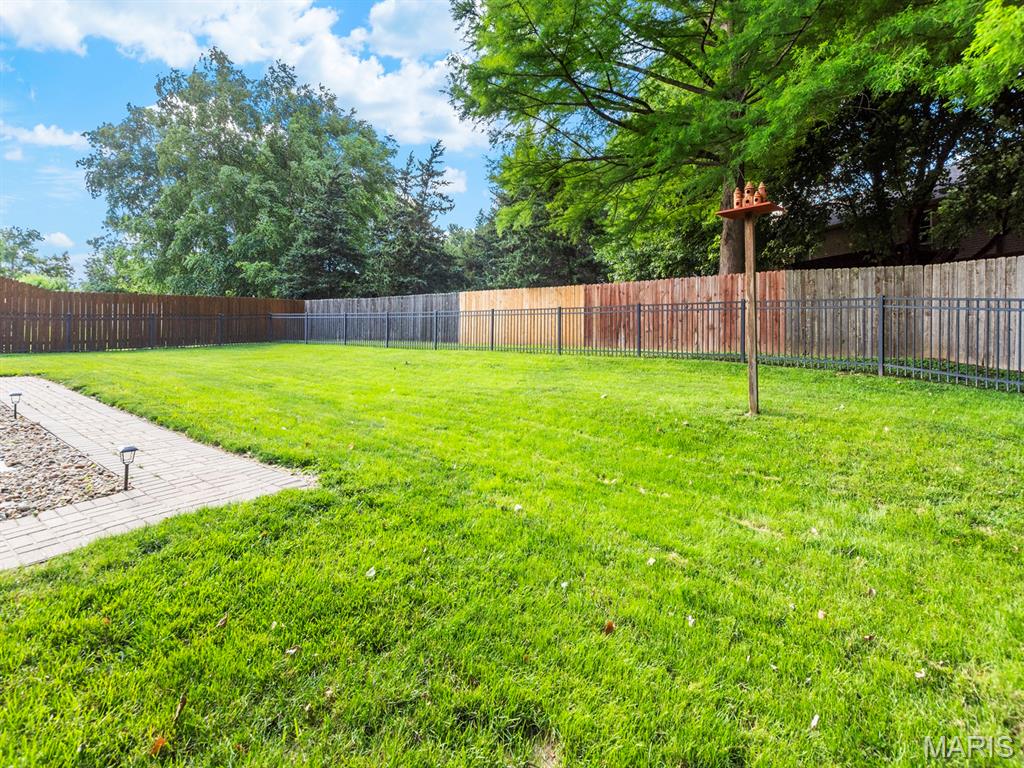 210 Fairwood Hills Road O'Fallon, IL 62269 - Photo 52 of 55