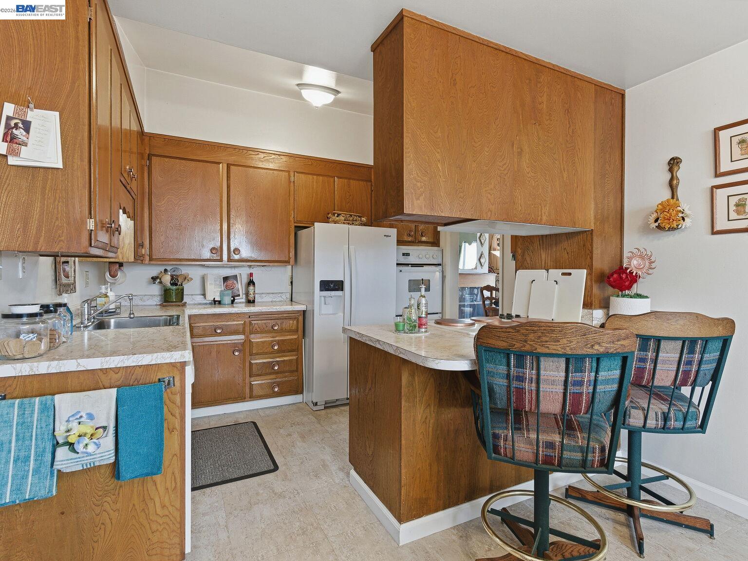836 Hawthorne Drive Rodeo, CA 94572 - Photo 18 of 39