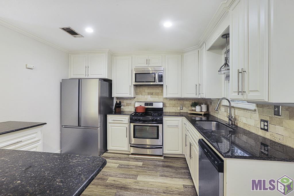 1338 Aberdeen Avenue Baton Rouge, LA 70808 - Photo 8 of 24