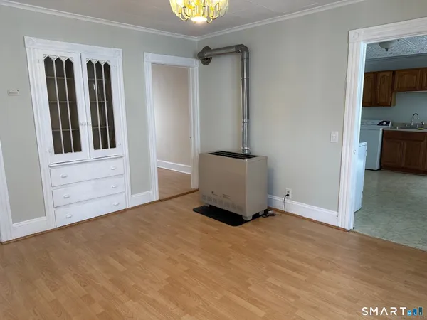 $1,500 | 88 Woodbine Street, Unit 2, Torrington, CT 06790