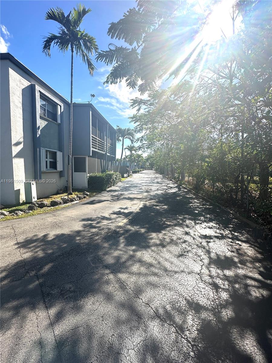 8794 Southwest 12th Street, Unit 105 Miami, FL 33174 - Photo 17 of 23