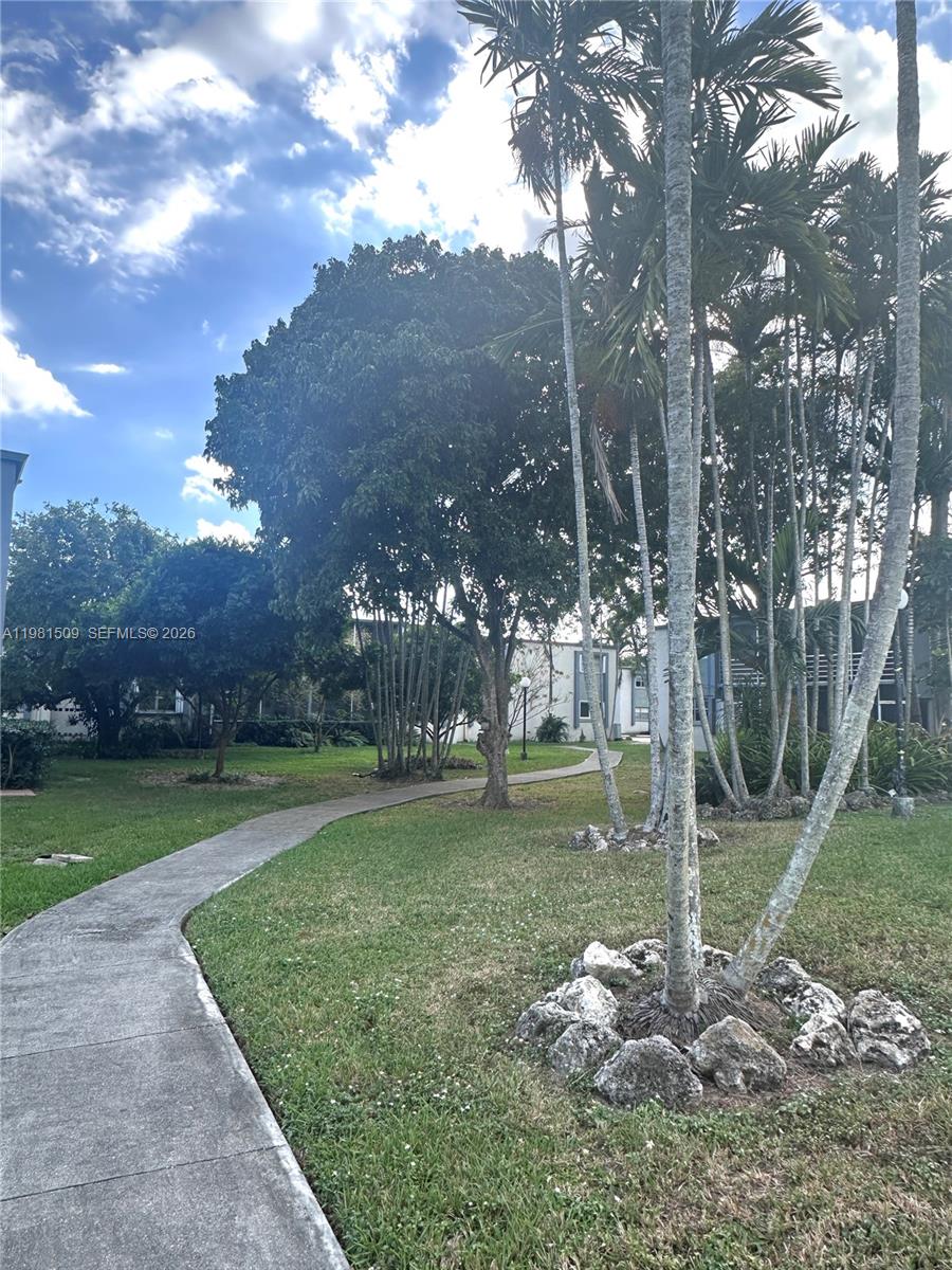 8794 Southwest 12th Street, Unit 105 Miami, FL 33174 - Photo 4 of 23