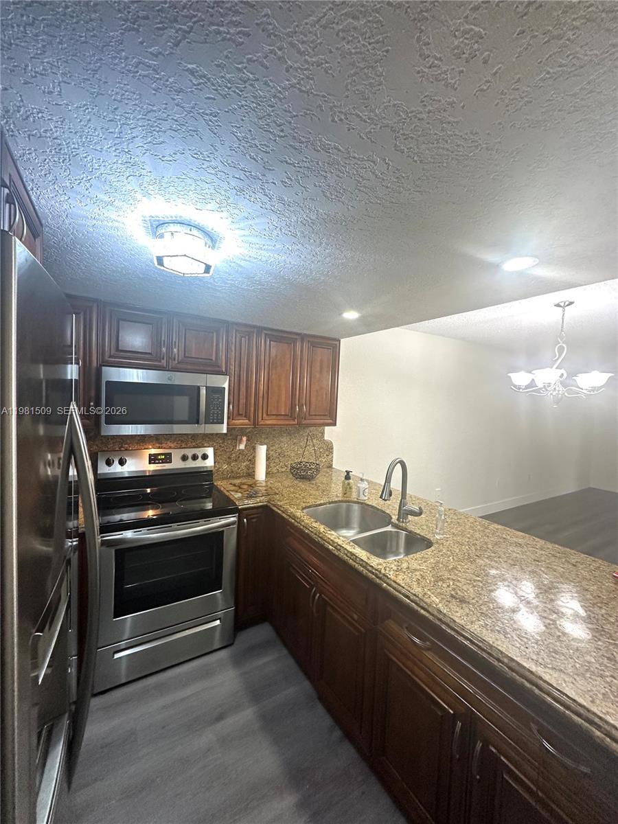 8794 Southwest 12th Street, Unit 105 Miami, FL 33174 - Photo 10 of 23
