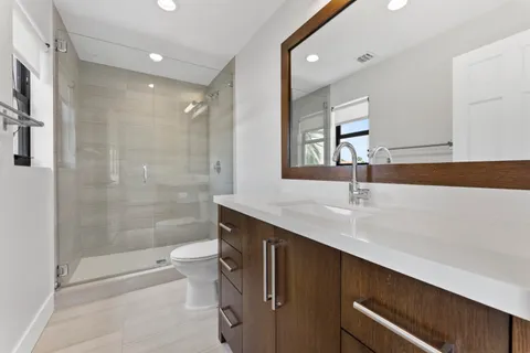 $6,200,000 | 1121 Bel Air Drive, Highland Beach, FL 33487