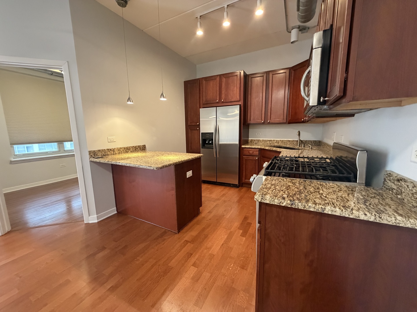 1228 West Monroe Street, Unit 405 Chicago, IL 60607 - Photo 5 of 11