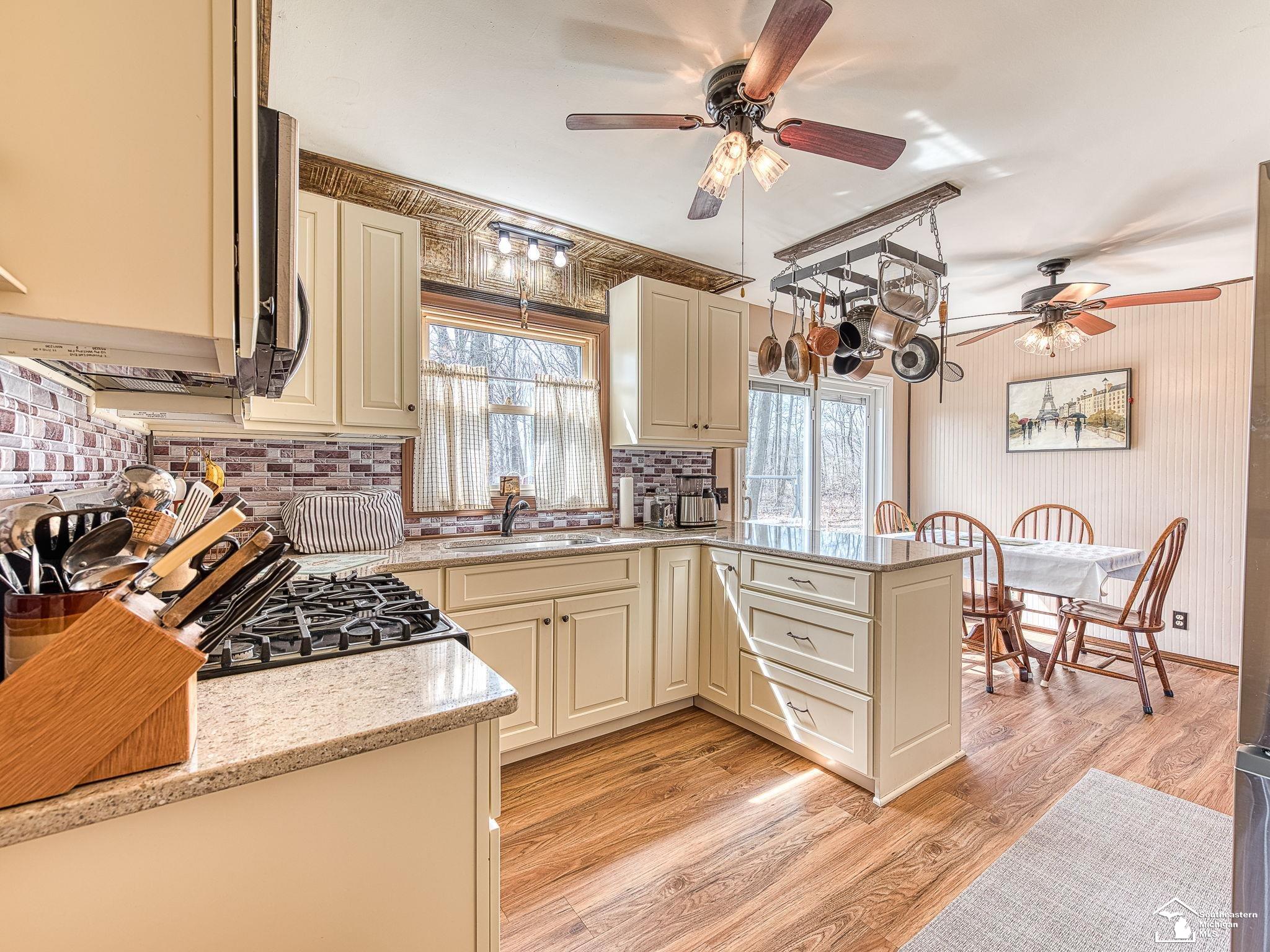 7675 Stewart Road Monroe, MI 48162 - Photo 5 of 55