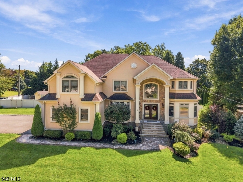 429 Oak Ridge Road Clark, NJ 07066 - Photo 1 of 30 Gallery Image 1