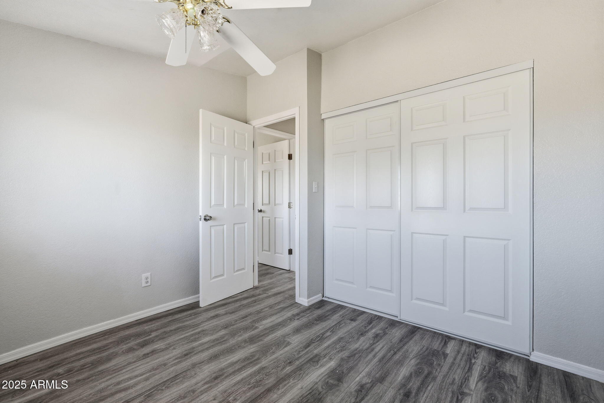 25100 East Lori Road Benson, AZ 85602 - Photo 21 of 30 a view of an empty room