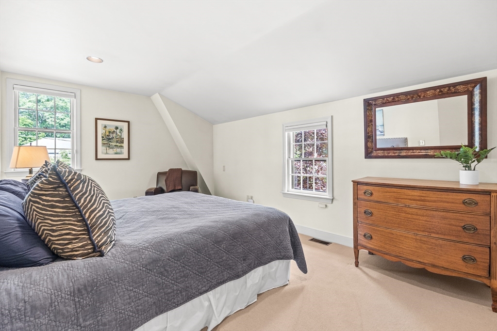 10 Colgate Road Wellesley, MA 02482 - Photo 19 of 33
