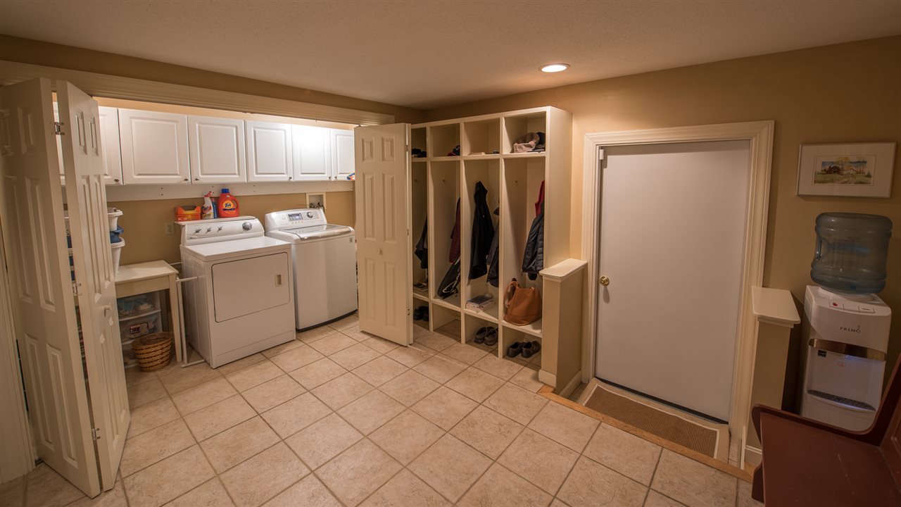 18 Martingale Road Amherst, NH 03031 - Photo 16 of 34