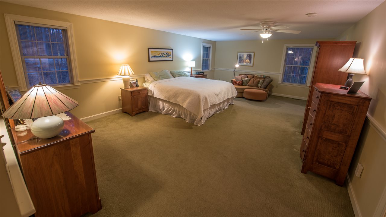 18 Martingale Road Amherst, NH 03031 - Photo 21 of 34