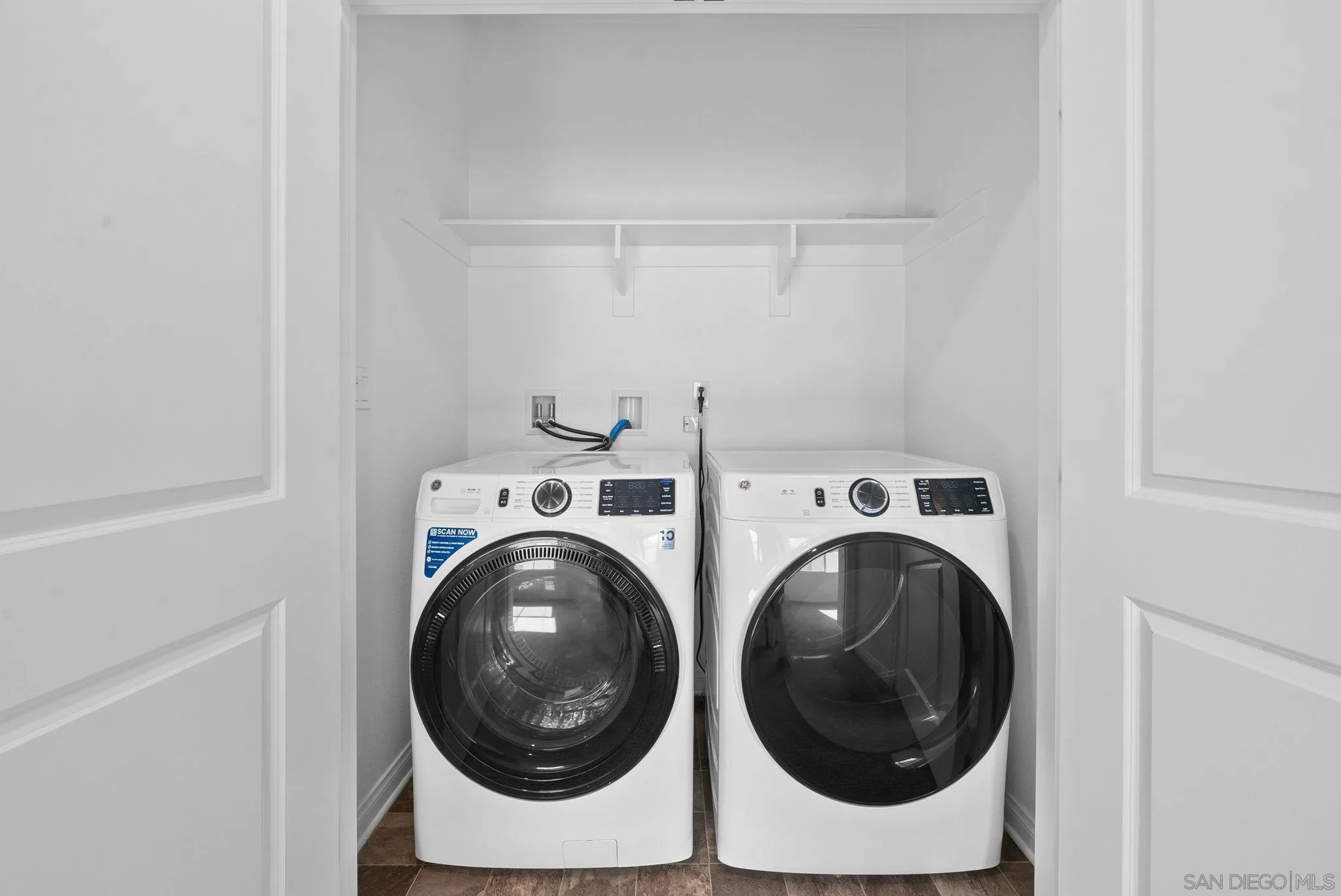 2104 Bluestone Circle Chula Vista, CA 91913 - Photo 15 of 21 a utility room with dryer and washer