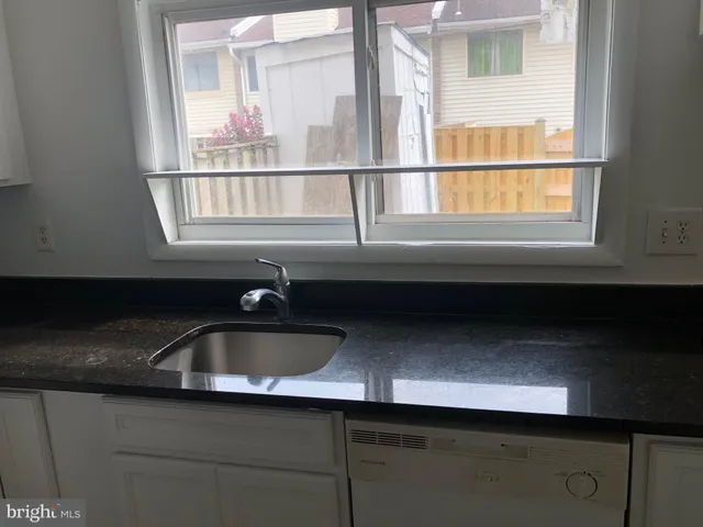 $2,900 | 13302 Preuit Place, Herndon, VA 20170