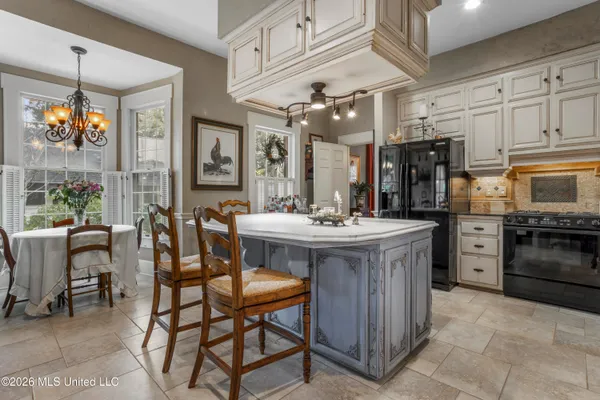 $524,900 | 311 Eastview Drive, Biloxi, MS 39531