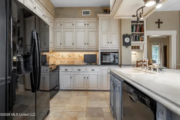 $524,900 | 311 Eastview Drive, Biloxi, MS 39531