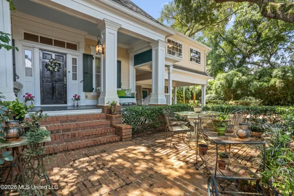 $524,900 | 311 Eastview Drive, Biloxi, MS 39531