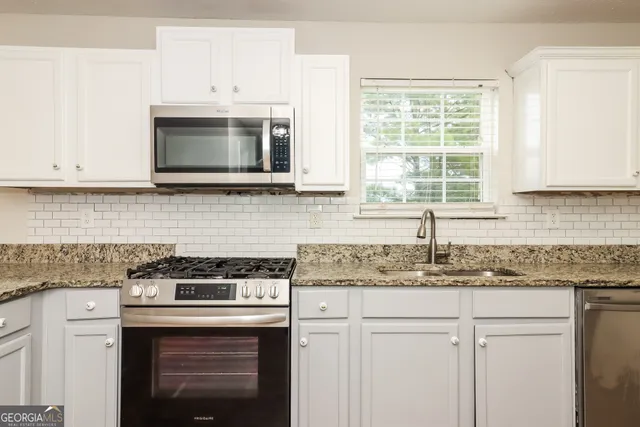 $2,105 | 17 Freedom Court, Dallas, GA 30157