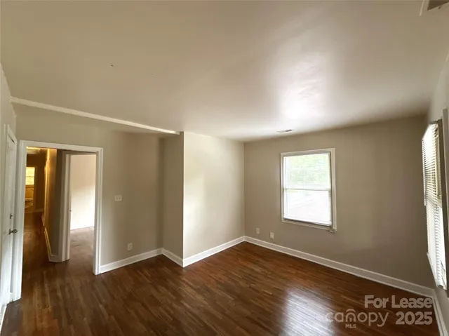 $995 | 2729 Bancroft Street, Unit 4, Charlotte, NC 28206