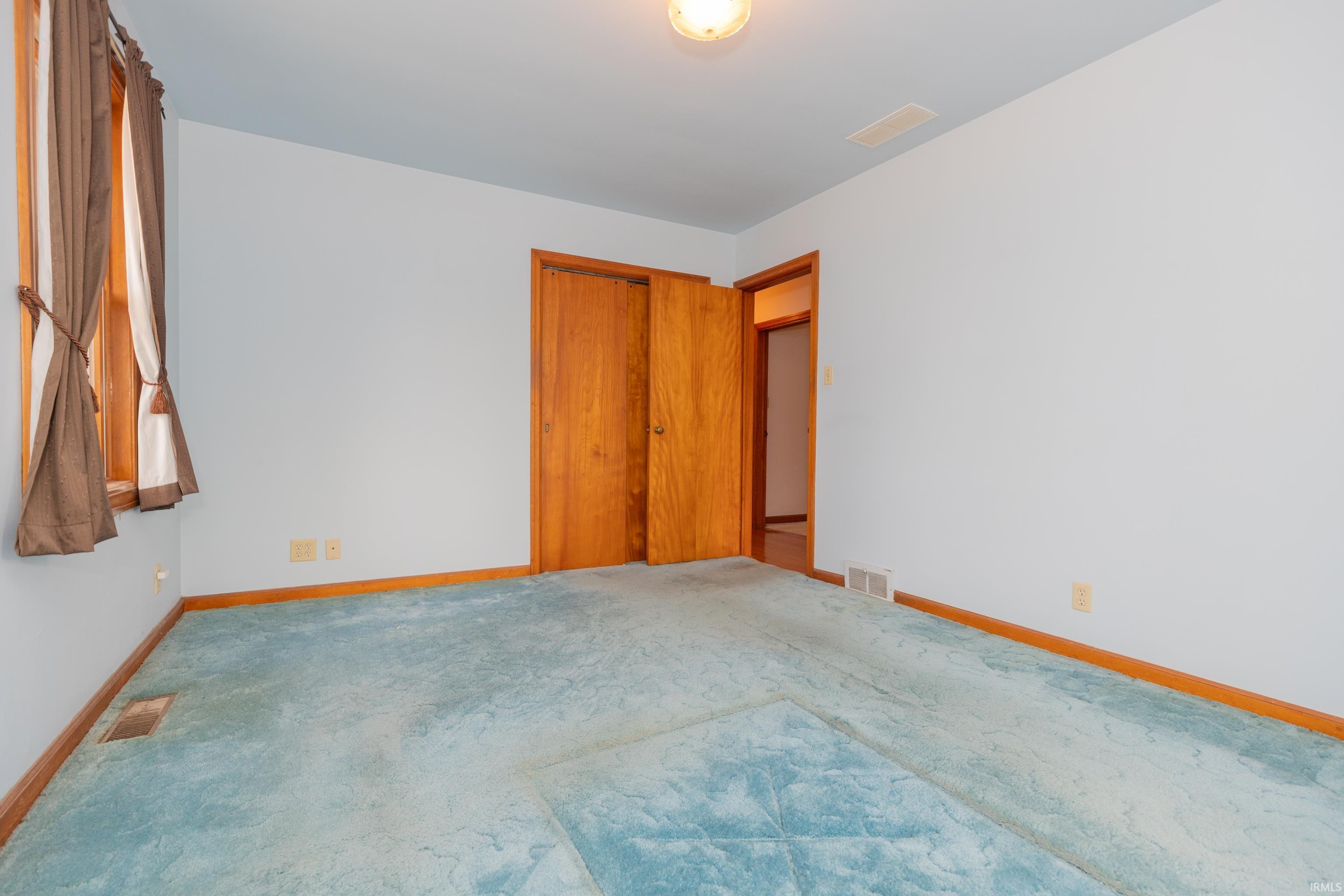 12612 Darmstadt Road Evansville, IN 47725 - Photo 16 of 20