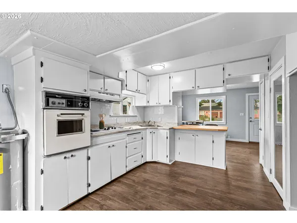 $255,000 | 745 Dakota Avenue, Medford, OR 97501