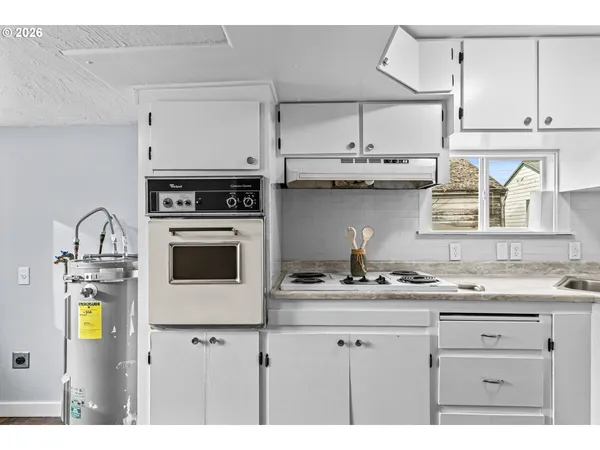 $255,000 | 745 Dakota Avenue, Medford, OR 97501