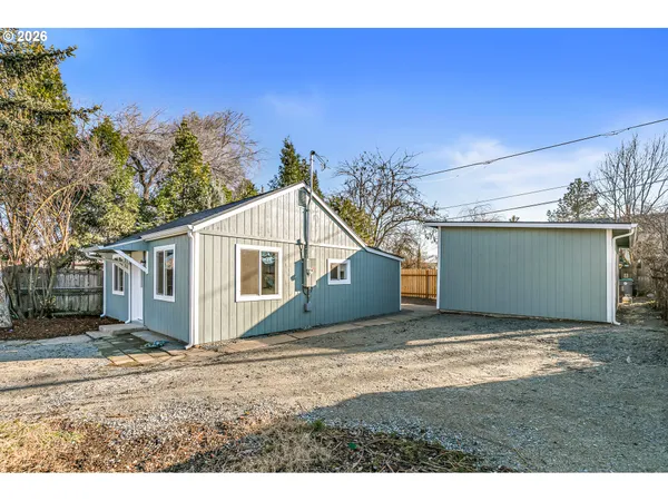 $255,000 | 745 Dakota Avenue, Medford, OR 97501