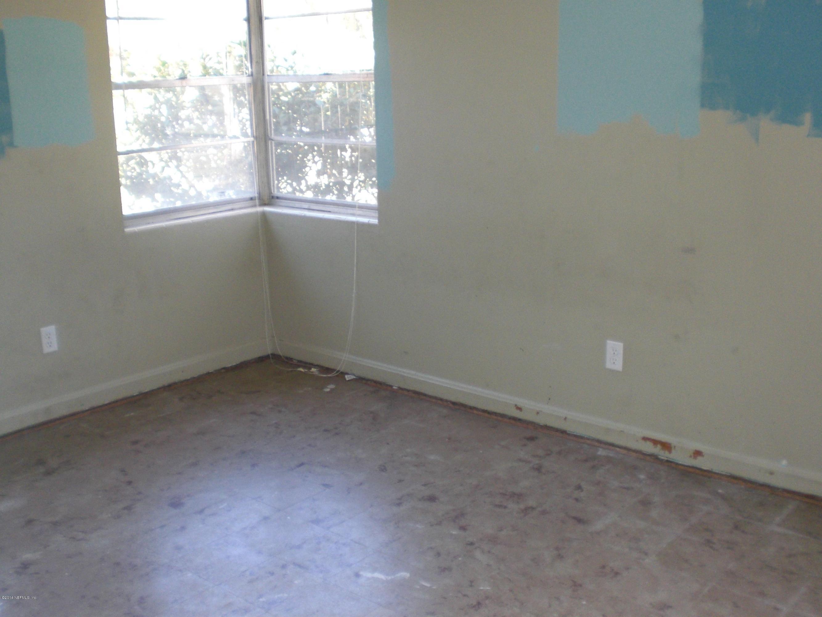 952 Wren Road Jacksonville, FL 32216 - Photo 7 of 11 BR 1