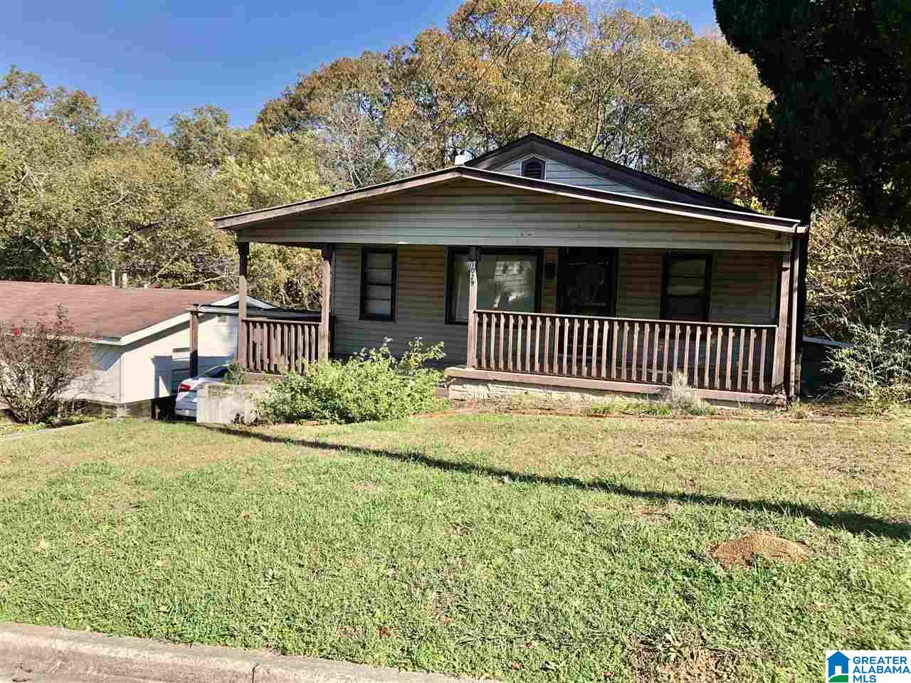 1029 Waverly Street Tarrant, AL 35217 - Photo 3 of 32