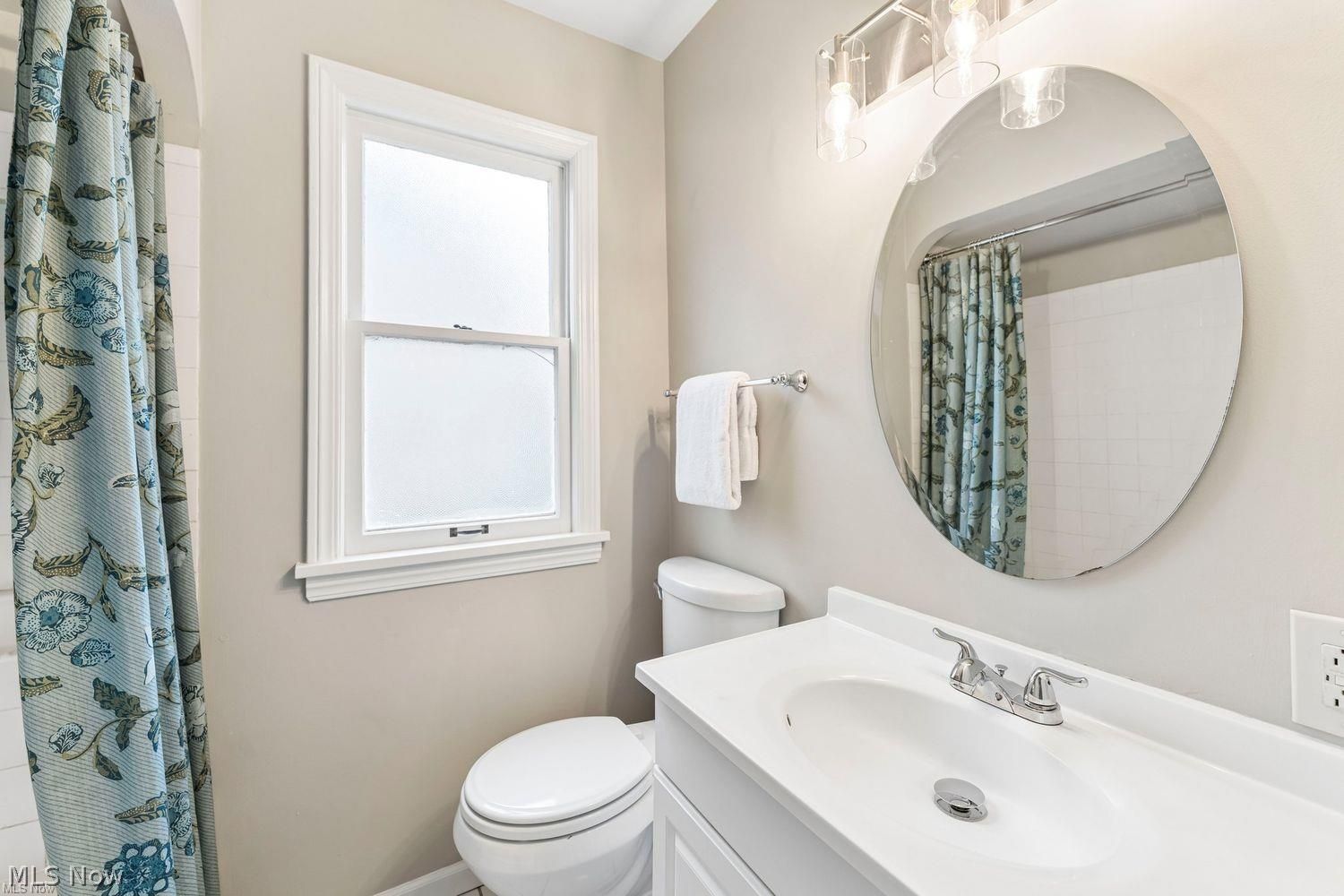 24230 Knickerbocker Road Bay Village, OH 44140 - Photo 25 of 50 Full bath